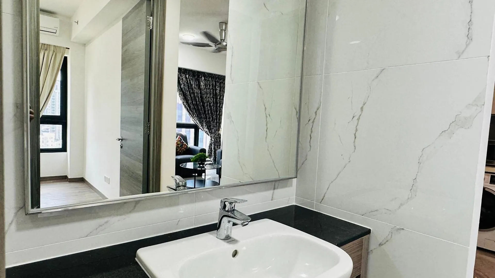 Agile Bukit Bintang Suites Trx Kuala Lumpur 0*,